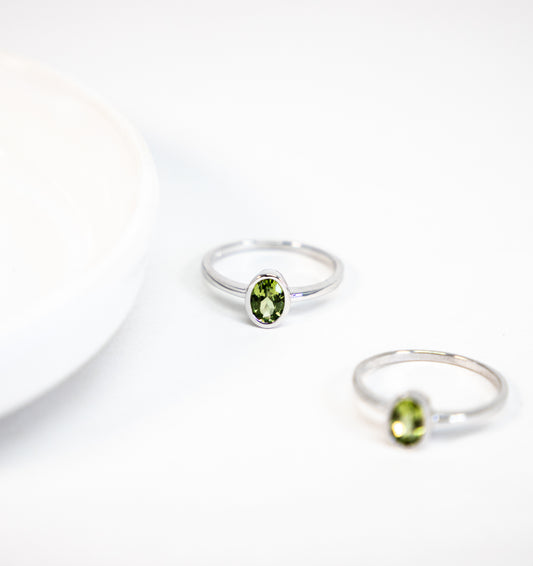 925 Peridot Oval Solitaire Ring