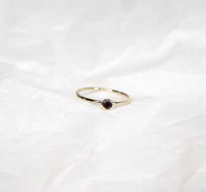 9ct Gold Garnet Bezel Ring